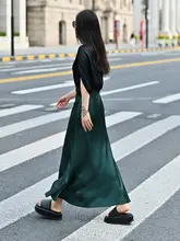 サテン風の落ち感が美しいフィッシュテールスカート【ミディ丈・優雅なデザイン・秋用】（セットア  ップ対応）