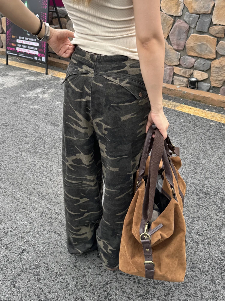 カーゴパンツ コーデ レディース 完全ガイド｜迷彩ストレートパンツで通勤も自然に