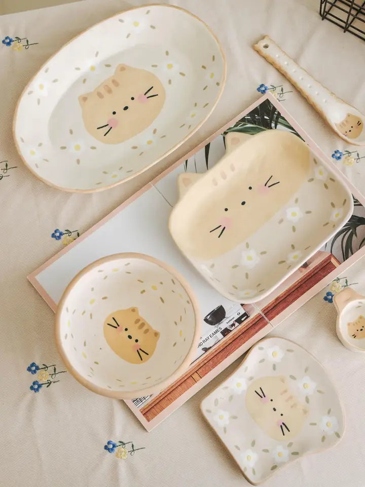 可愛いキャットデザインの手作り陶器コーヒーカップ【花柄・家庭用】