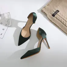 グリーンサテンのアンクルストラップハイヒール【セクシーで疲れにくい・細ヒール・抜け感のあるデザイン  】