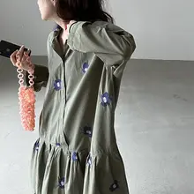 秋季ヴィンテージスタイルの刺繍デザインワンピース【衿付き・ゆったり長袖・花柄】