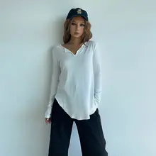 日焼け防止のラフなデザイン！アーチヘムのゆったり長袖カットソー【薄手・通気性・小Vネック】