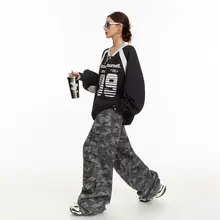 Vネックゆったりデザイン スポーツパーカー【春秋用・女性向け・カジュアル】