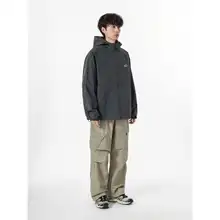 マウンテンパーカー ユニセックス フード付き 防水 ワンポイントロゴ オーバーサイズ アウトドア アメカジ 「YOKE STUDIO」