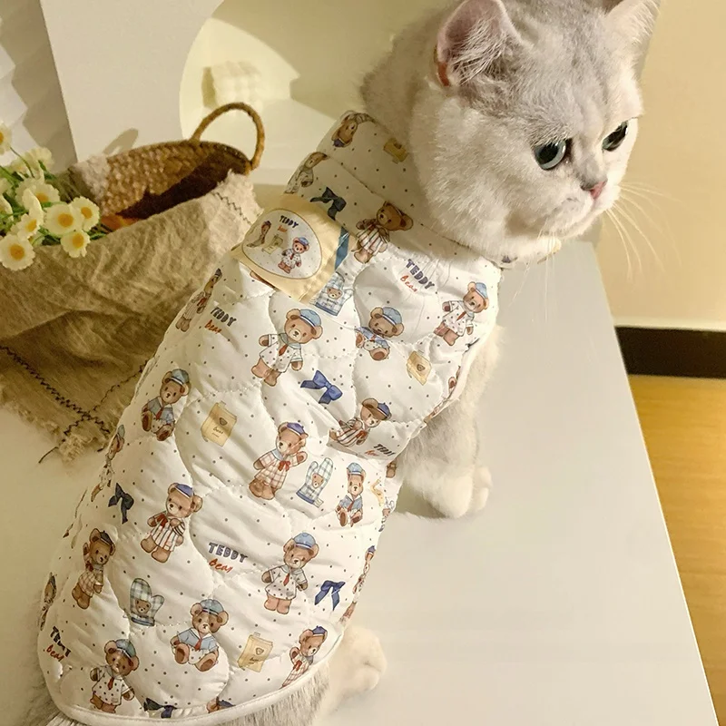 初めての猫にぴったりのフリースベストは、どう選ぶ？