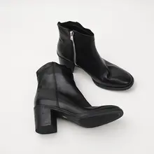 極上の柔らかさの本革ショートブーツ【ミニマリストデザイン・太ヒール・秋春用】