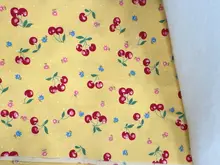桜の柄がかわいい！DIY手作り服用生地【松山敦子デザイン・パッチワーク用】