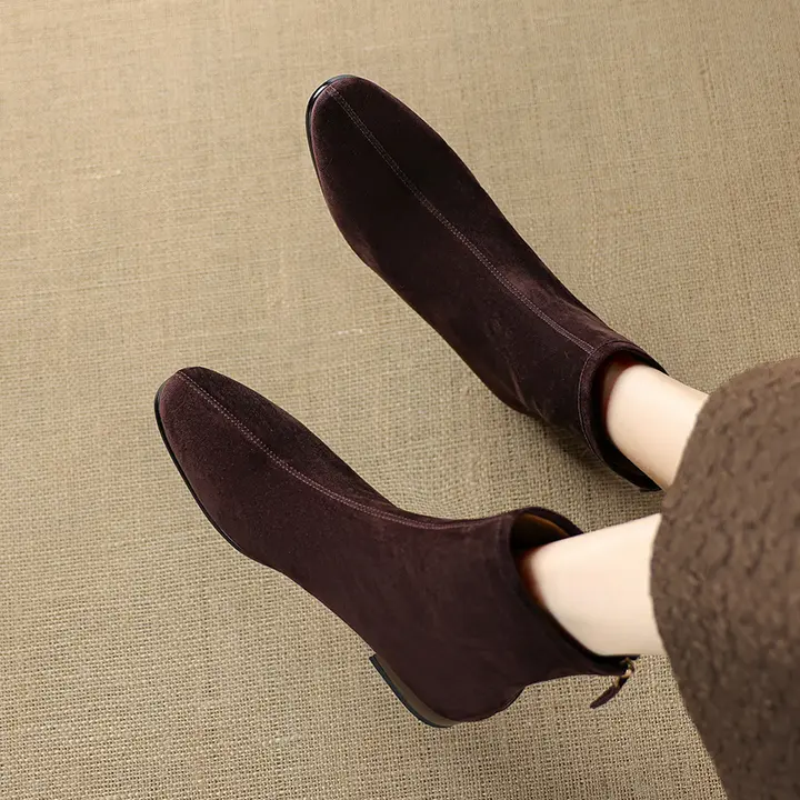 スエード羊皮の低ヒールショートブーツ【女性用・ブラック・シンプルデザイン・秋冬用】