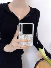 スタイリッシュな青ストライプの花柄折りたたみ式スマホケース【スリングストラップ付き・対応機種多数】（セットアップ対応）