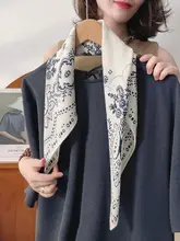 秋冬に最適なシルクウールスカーフ【ナチュラルホワイト・多用途・レディース】