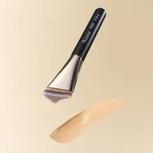 新品 FB33ファンデーションブラシ【滑らかな肌・自然で透明感のある仕上がり・毛穴をぼかす】