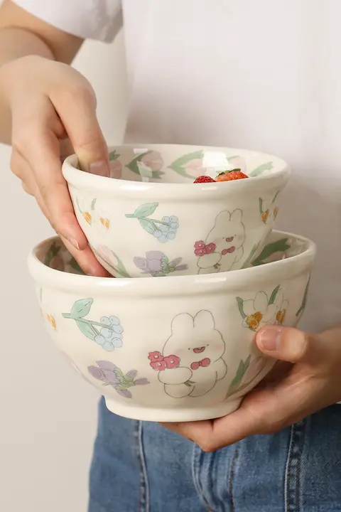 可愛らしいウサギデザインの陶器ボウル【個人用・食器・ブレックファースト用】