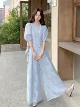 優雅なレースデザインのパフスリーブブラウスとワイドパンツ【春夏用・女性用】（セットアップ対応）