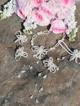 フラワービーズデザインのトレンド感溢れるアームバンド【パール・フリンジ・ウェディング用】