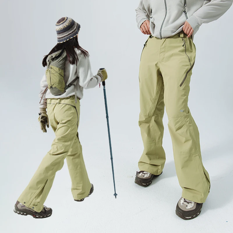軽装登山で体を守るには、この1本が鍵？