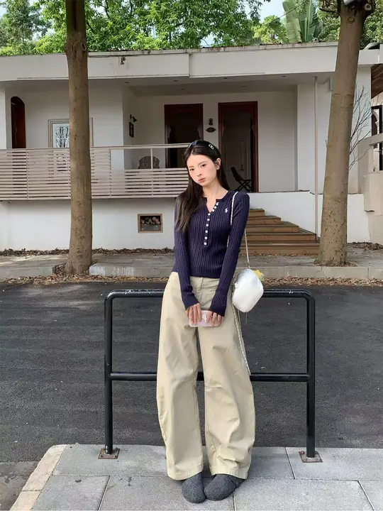 秋用 美式レトロカーキ色ワイドフィットカーゴパンツ【デザイン・女性用】
