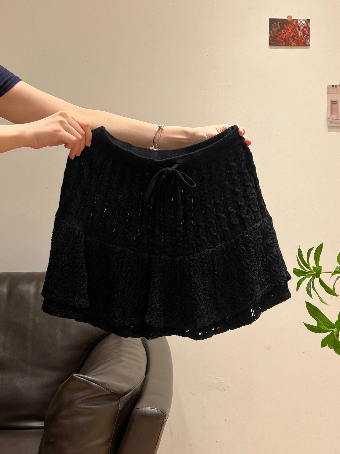 ニットプリーツスカート：高腰Aラインの通勤スタイルを実現する女性用レース編みショートスカート