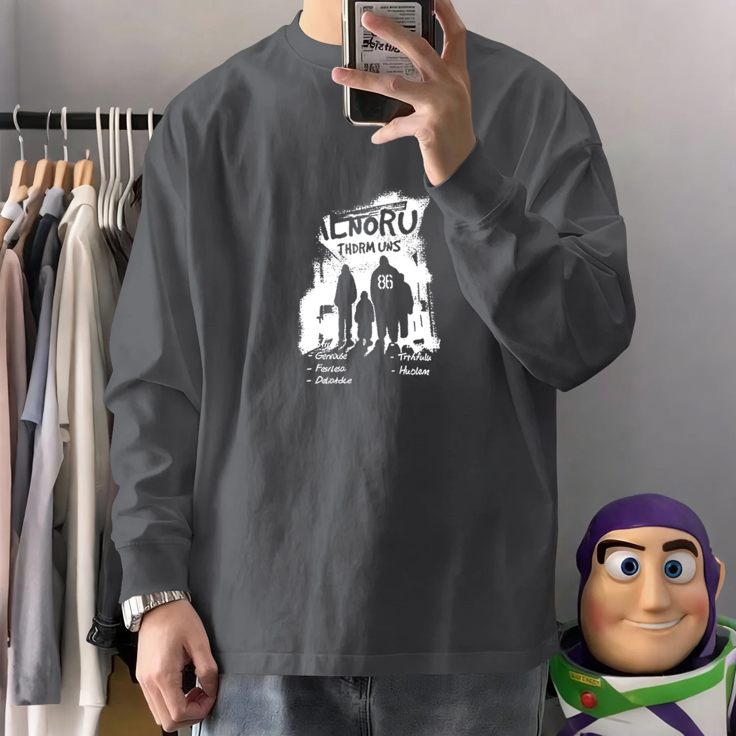 丈の長いTシャツを着こなすには？リアルな選び方と、毎日のスタイルに活かすコツ