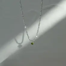 925純銀製 ネックレス【夏用・グリーン・高級満天星デザイン・鎖骨チェーン】