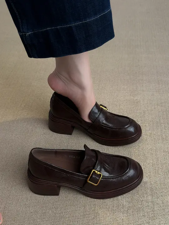 本革製 中ヒールレディースローファー【ラウンドトゥ・バックルデザイン・フレンチスタイル】