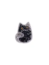 高級感あふれる可愛い猫モチーフブローチ【洗練されたデザイン・コートやスーツに最適】