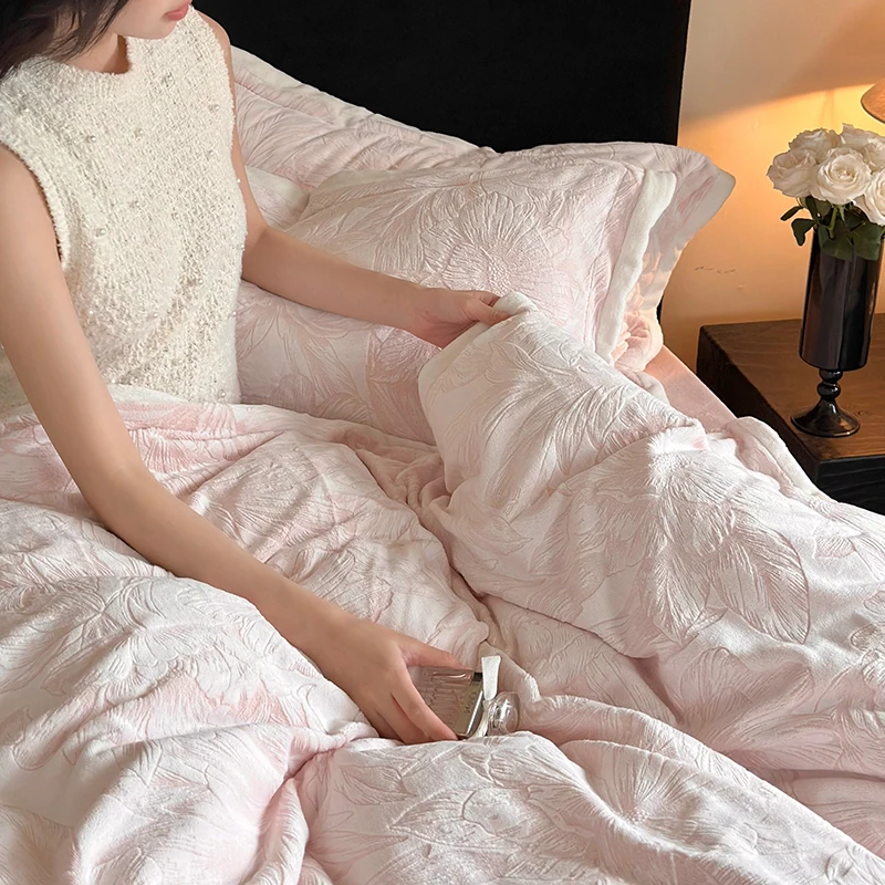 冬用高密度ミルクベルベット3点セット：立体デザインで快適な睡眠環境を実現