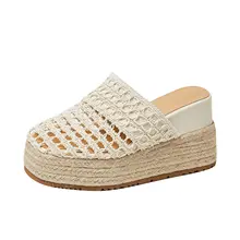 花柄デザインのヴィンテージ風ウェッジソール草編みトングサンダル【夏用・リゾートファッション】