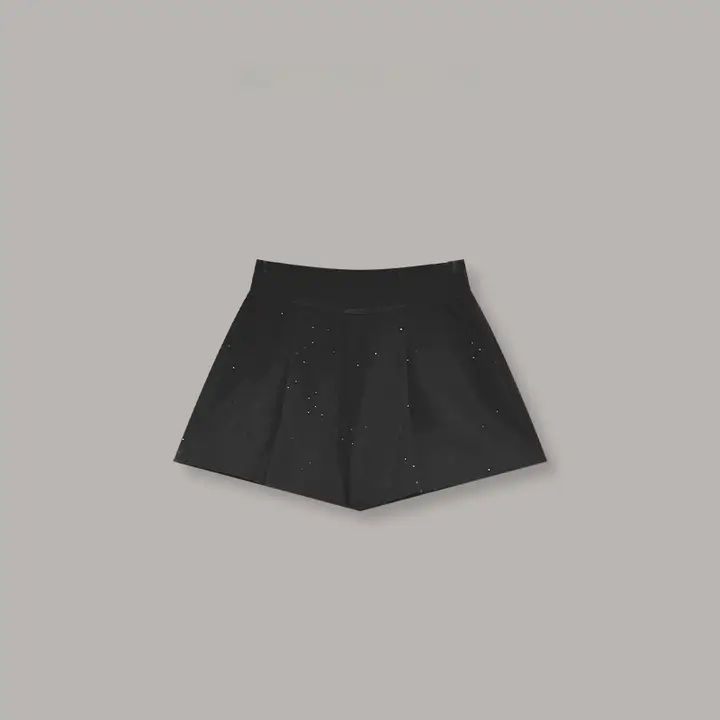 華やかなモチーフのショートパンツ【女性用・夏向け・スリムシルエット】