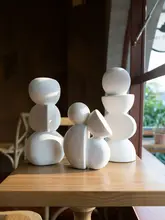 現代的な重ねた幾何学の装飾オブジェ【陶器製・インテリア用】