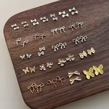 立体デザインのミニリボンネイルアクセサリー【金銀色・レトロスタイル】