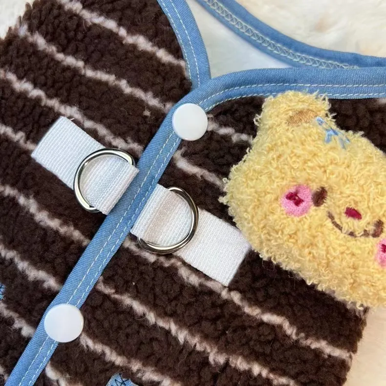 冬用猫服：卉亦暮ストライプ立体クマベストの保温性能と抜け毛防止効果