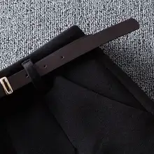 ウール素材のハイウエストAラインショートパンツ【秋冬用・ブーツと合わせやすい・ワイドレッグデザイン】