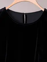 上質なサテンノースリーブトップス【女性用・着回ししやすい・スリムフィット】とストレートパンツ（セットアップ対応）