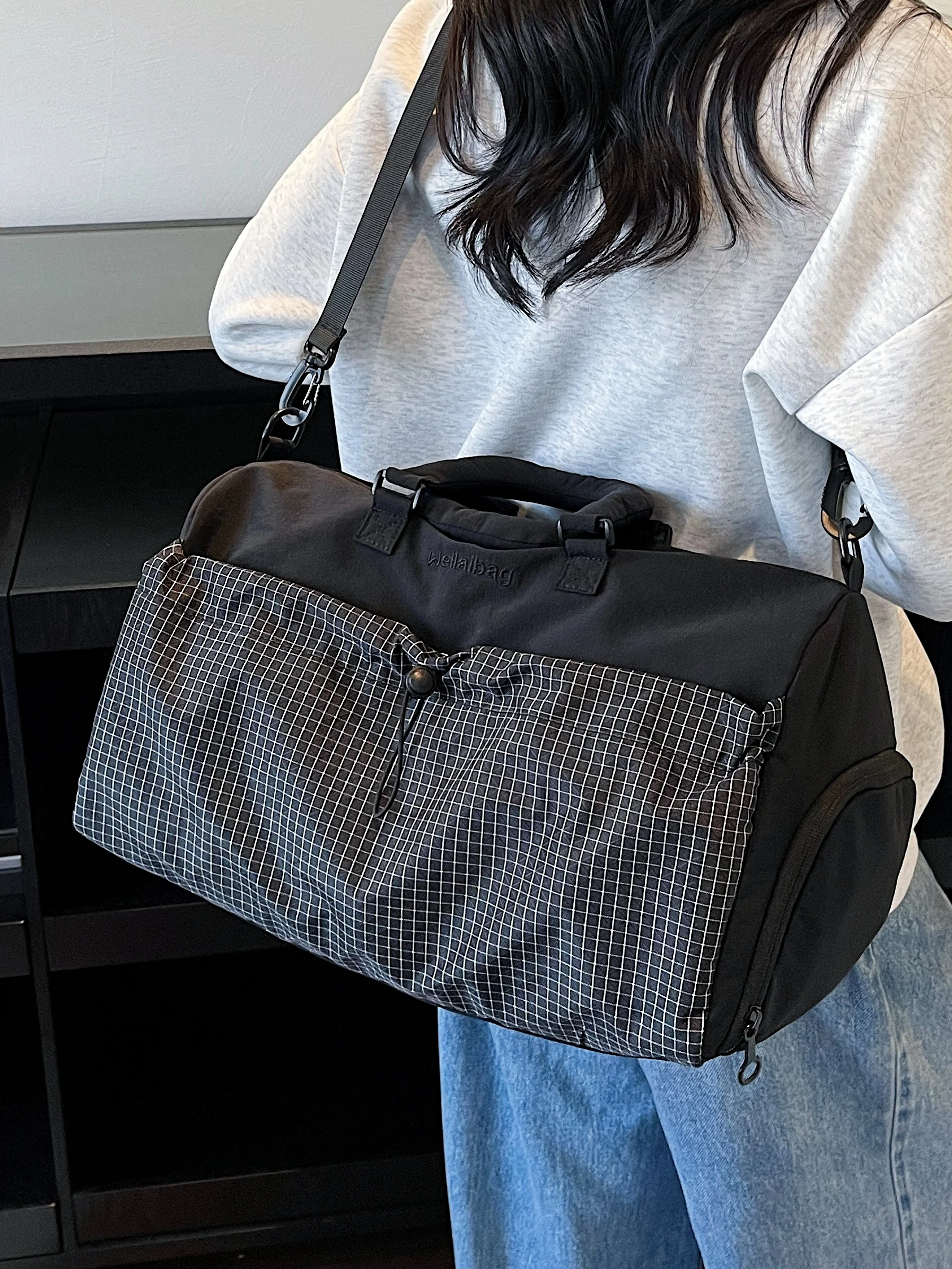 ジムバックパックを選ぶときに迷うのは、本当に「機能」なのか？