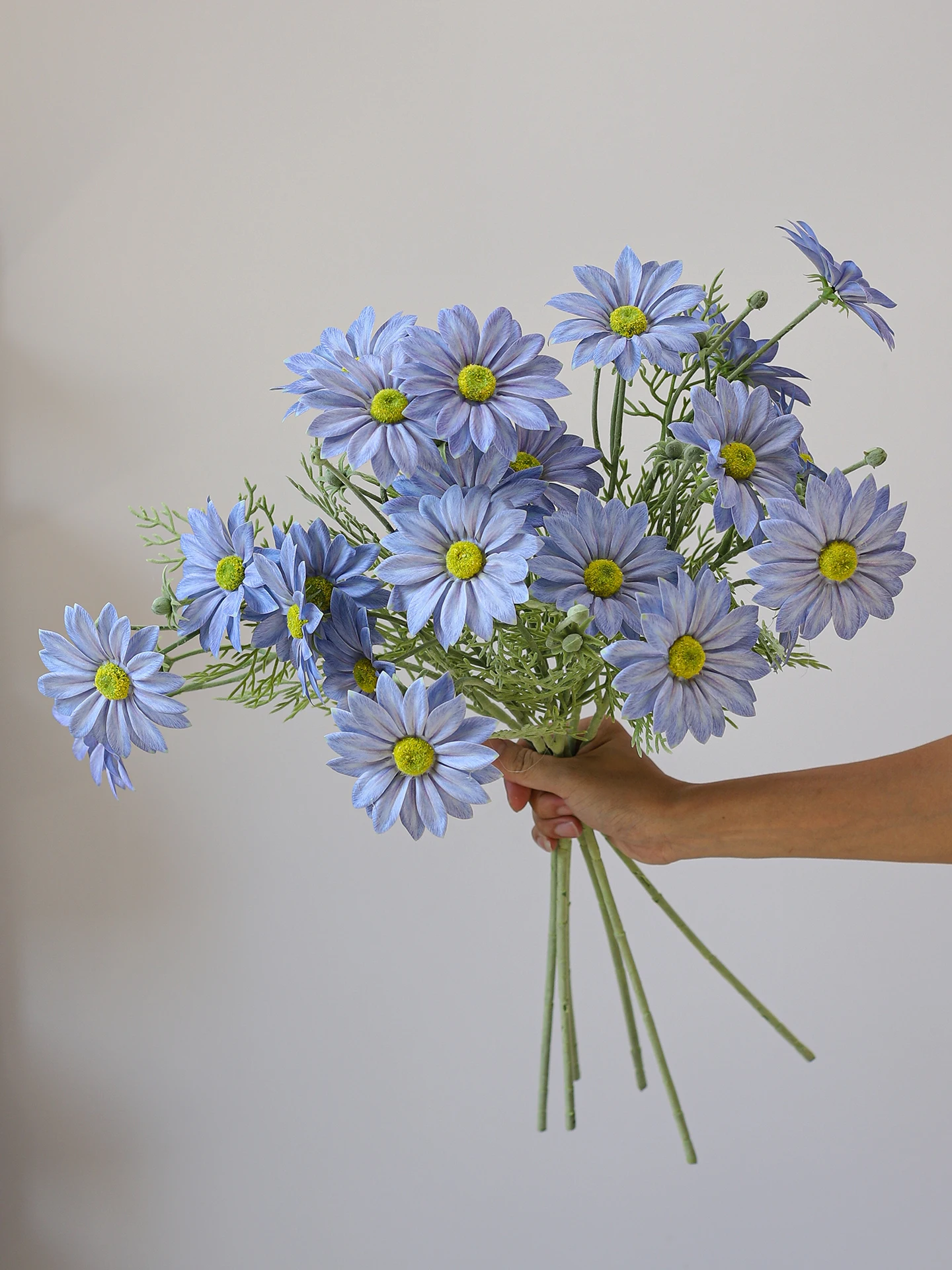 ドライフラワーの花束をどう飾れば、写真にも映えるか？