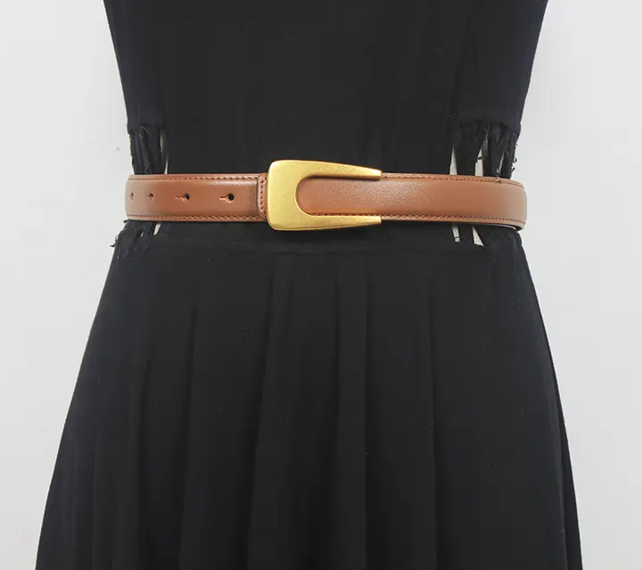 細ベルト レディース 本革 ブラック シンプル 着回し 上品 オフィスカジュアル ジーンズ オールシーズン