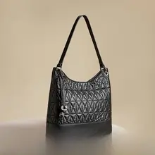 おしゃれなトートバッグ【大容量・ダイヤモンドキルティング・通勤用・ショルダーバッグ】