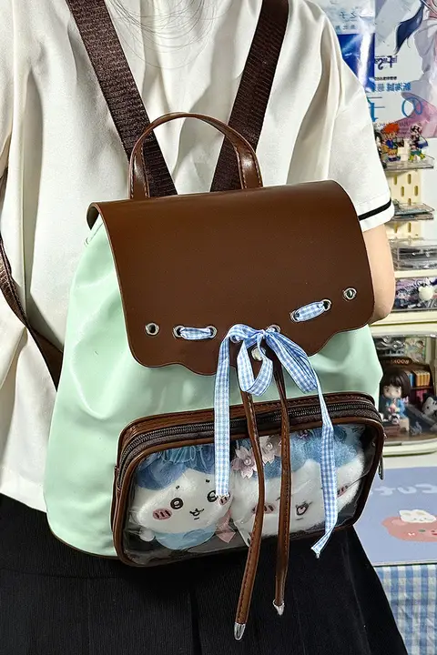 日常使いに最適！透明カラーのリュックサック【アニメ風・学生用】（セットアップ対応）