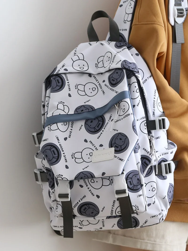 高校生の通学にぴったり？軽量でかっこいいリュックを選ぶには？