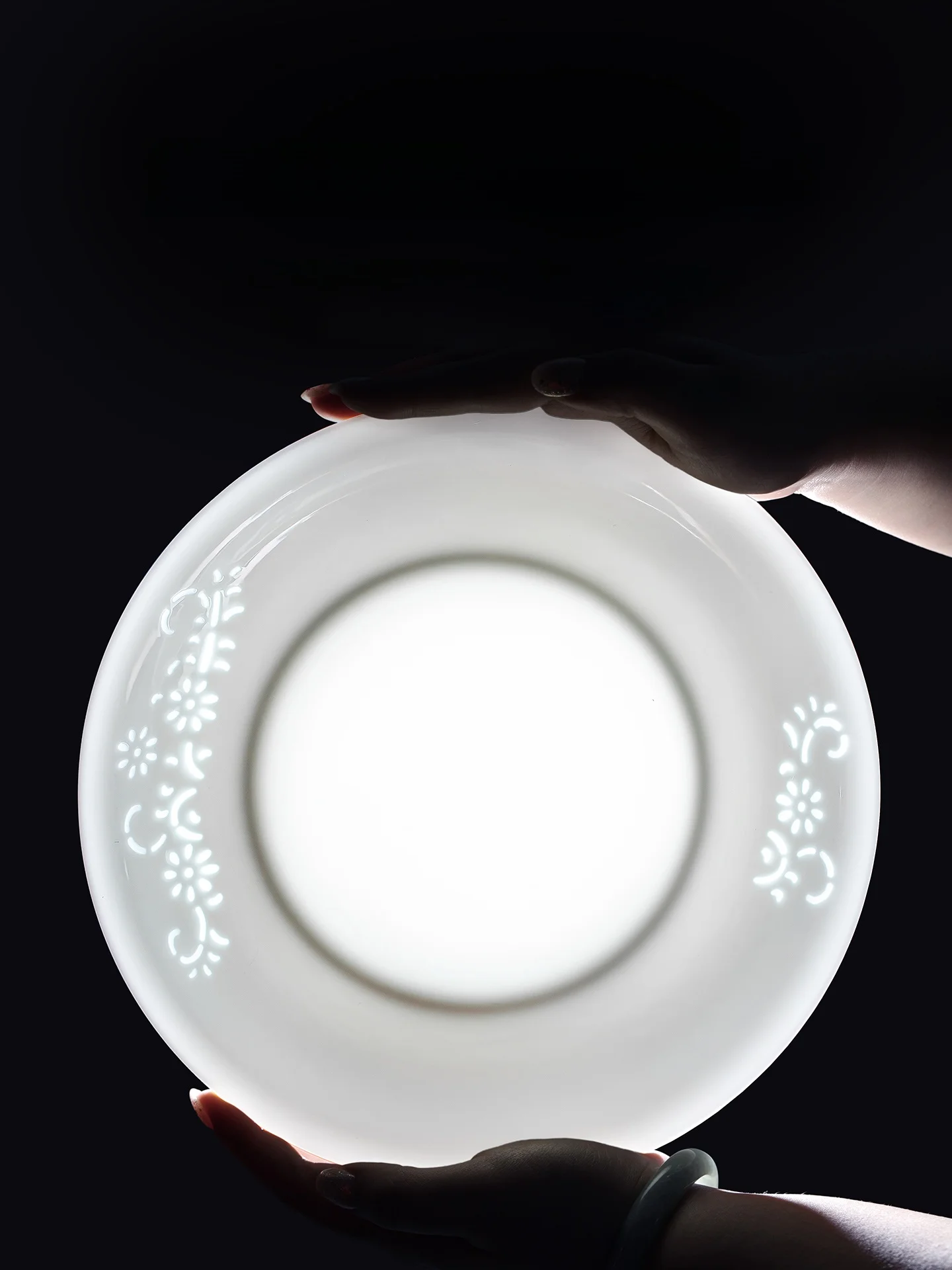 食器セットを選ぶときに迷うのは、本当に「美しさ」なのか？