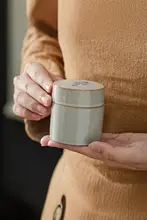 小さな缶 ボックス 保存用缶 茶葉缶 陶器 収納ボックス 化粧品 薬 小物 シンプルなデザイン
