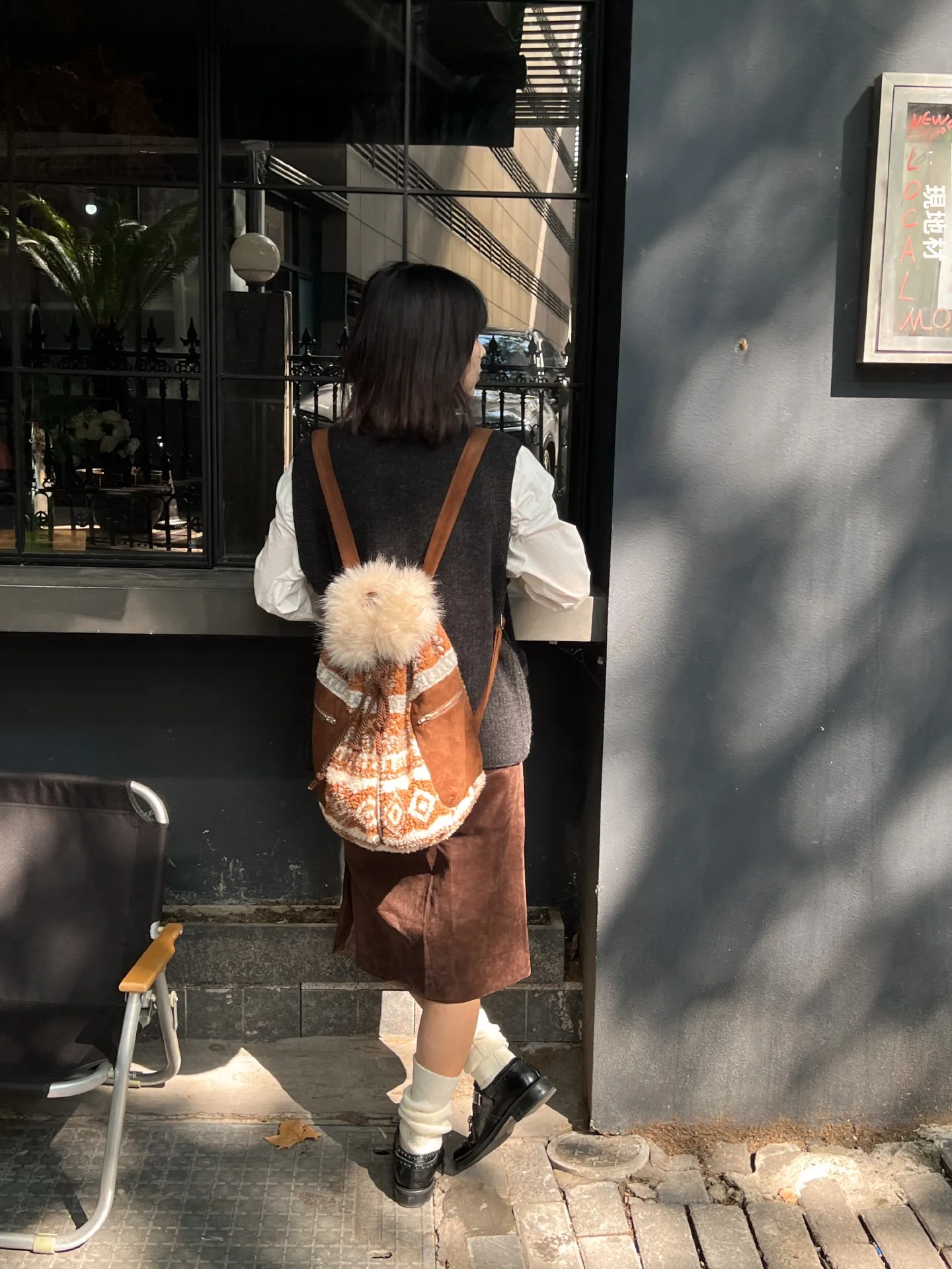 大きめのリュックを「おしゃれ」に選ぶには？ダック柄の抽绳リュックが解決するリアルな悩み