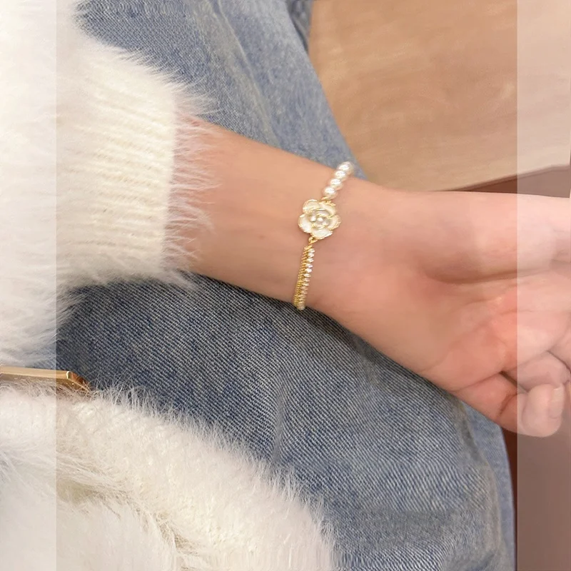 2連ブレスレットはどのように選ぶ？ファッションと心のバランスを整えるアイテムとは