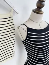 黒白ストライプのタンクトップ【涼やかなアイスシルク・ショート丈・無袖・フィットデザイン】