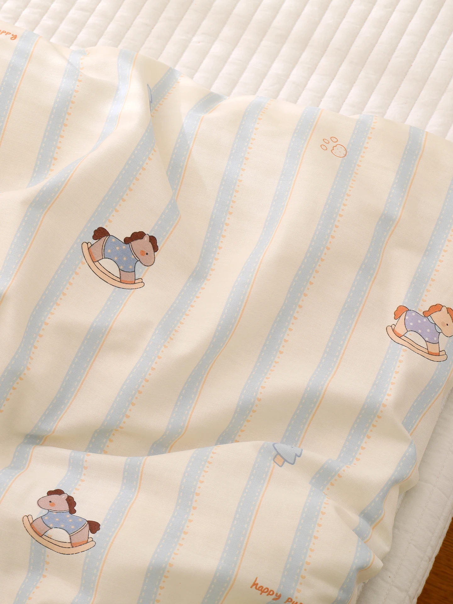 赤ちゃんと一緒に寝る 敷布団 おすすめ：青い小馬デザインの全棉カバー