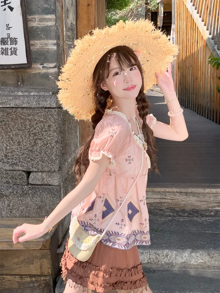 夏用ボヘミアンスタイルの天絲ブラウス【木耳フリル・ブラウンコットンフラワー刺繍スカート】（セットアップ対応）