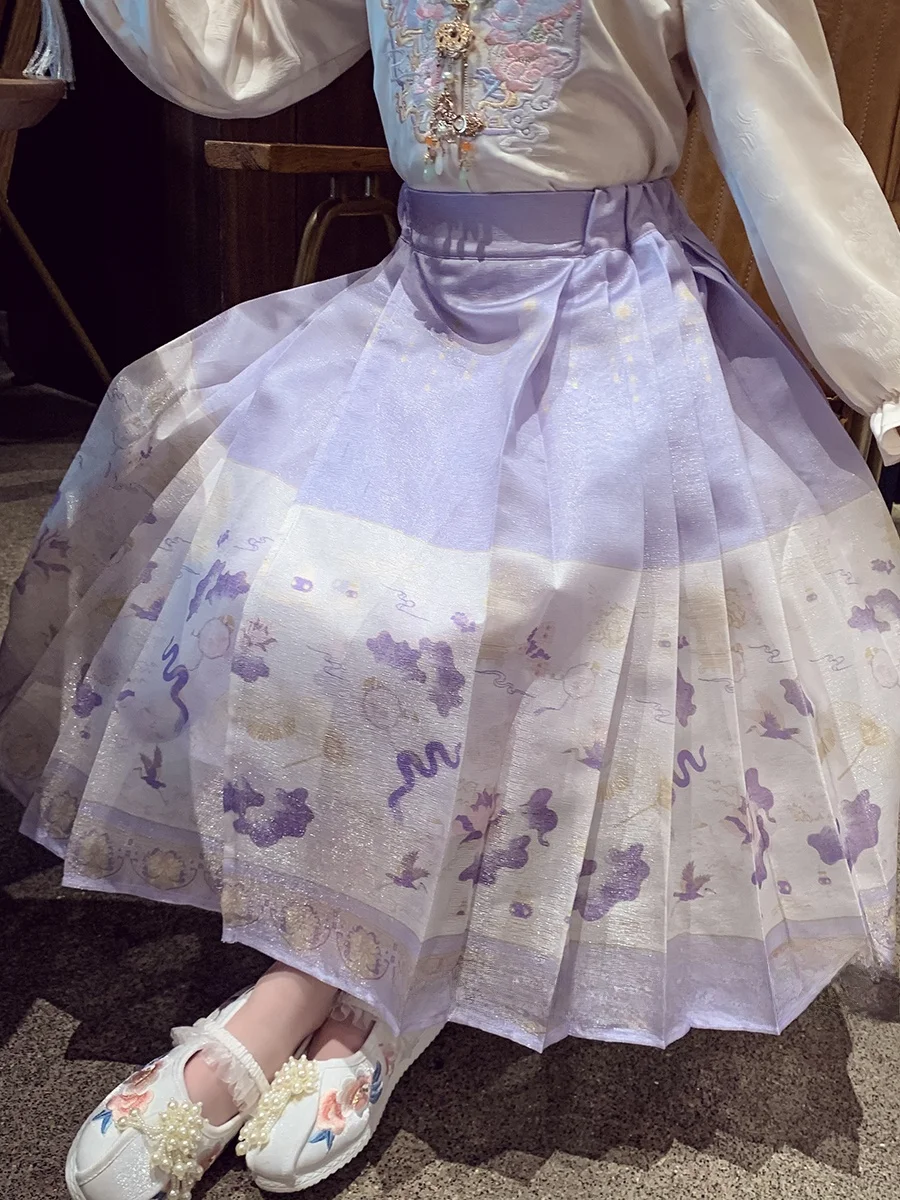 赤ちゃんの法事に着せるべき女の子の服は？新中式馬面スカートがおすすめの理由