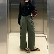 感漂う黒のトップスとワイドパンツのカジュアルコーデ（セットアップ対応）