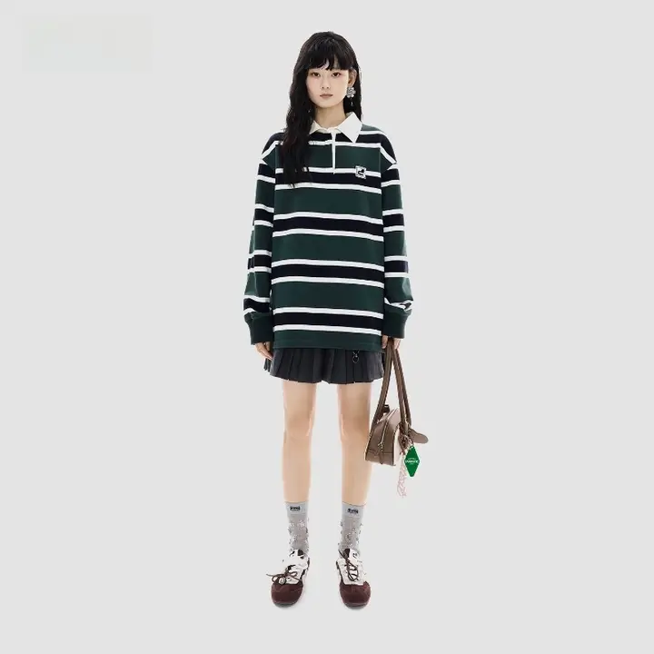 冬季ヴィンテージ風ポロカラーストライプルーズフィット女性用スウェット