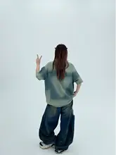 ビンテージ風刺繍デザインのデニムTシャツ【夏用・ルーズフィット・女性用・短袖】